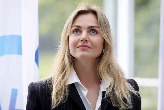 Diana seks rasmi Ozbekiston