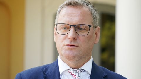 Rīgas mērs uzdod pašvaldībai nodrošināt iespēju zemniekiem nogādāt ražu Rīgas ostā