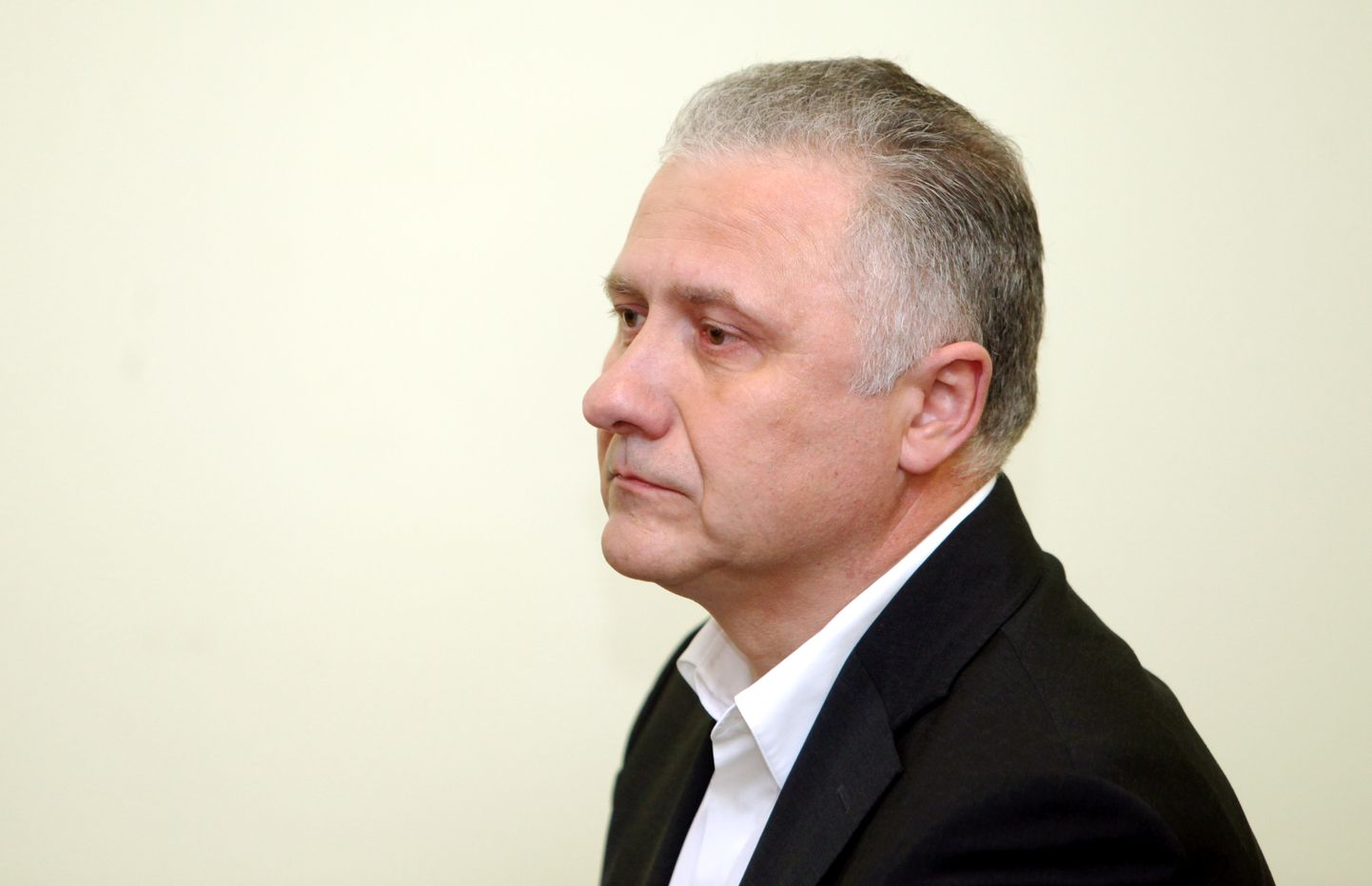 Apsūdzētais "Latvenergo" bijušais viceprezidents Aigars Meļko pirms tiesas sēdes