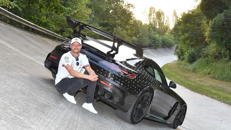 Valteri Botass un viņa Mercedes-AMG GT Black Series