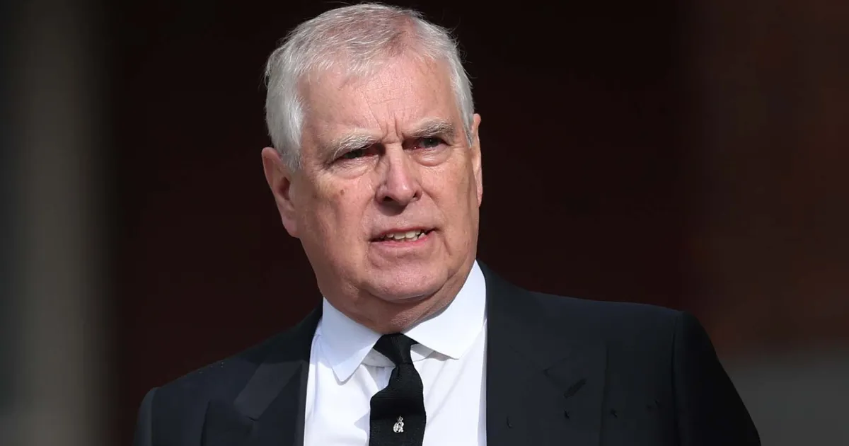 KUNINGAKOJA HÄBIPLEKK ⟩ Prints Andrew ei suuda šokeerivate skandaalide tulva maha raputada