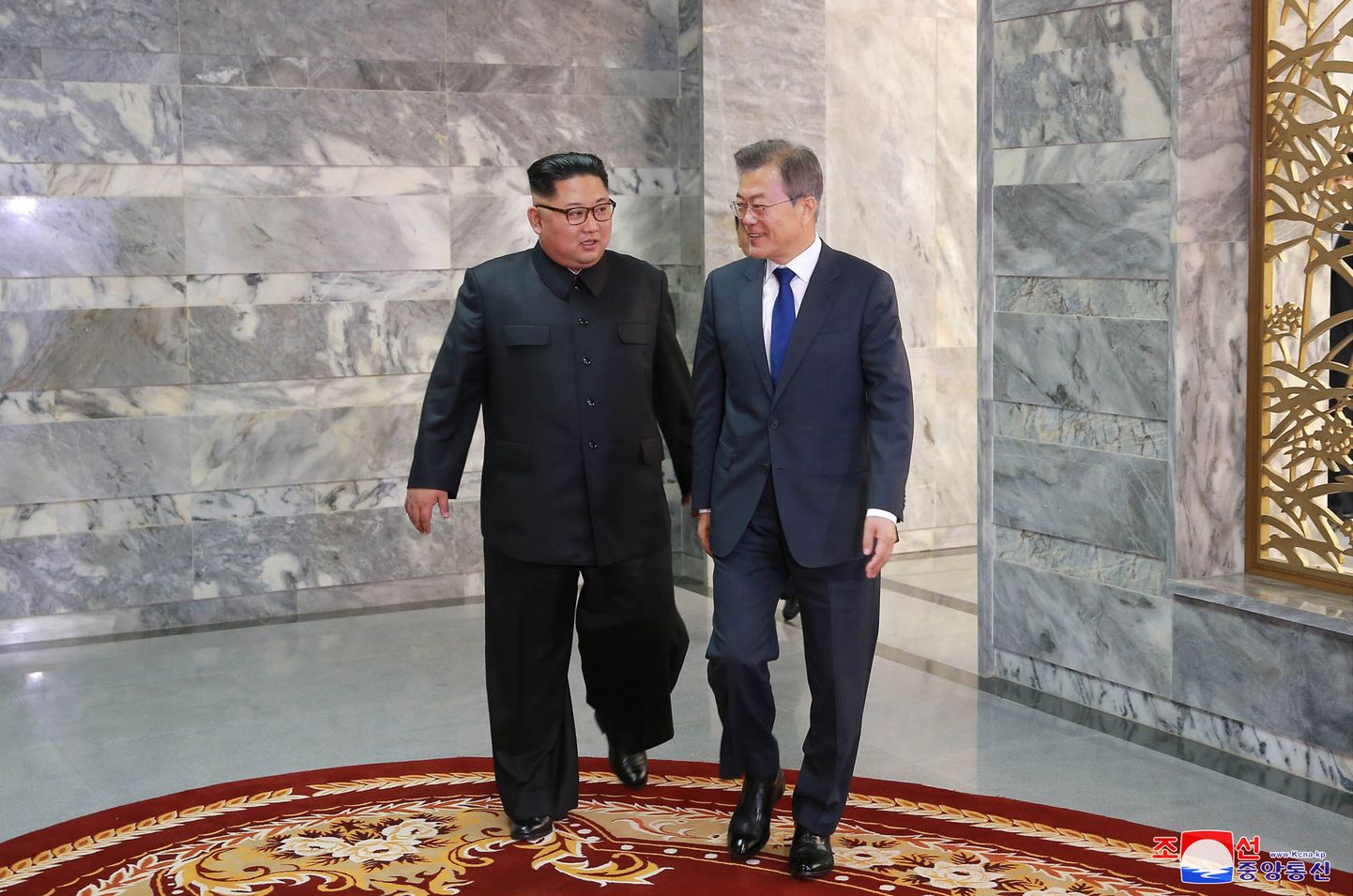 Põhja-Korea liider Kim Jong-un ja Lõuna-Korea president Moon Jae-in.