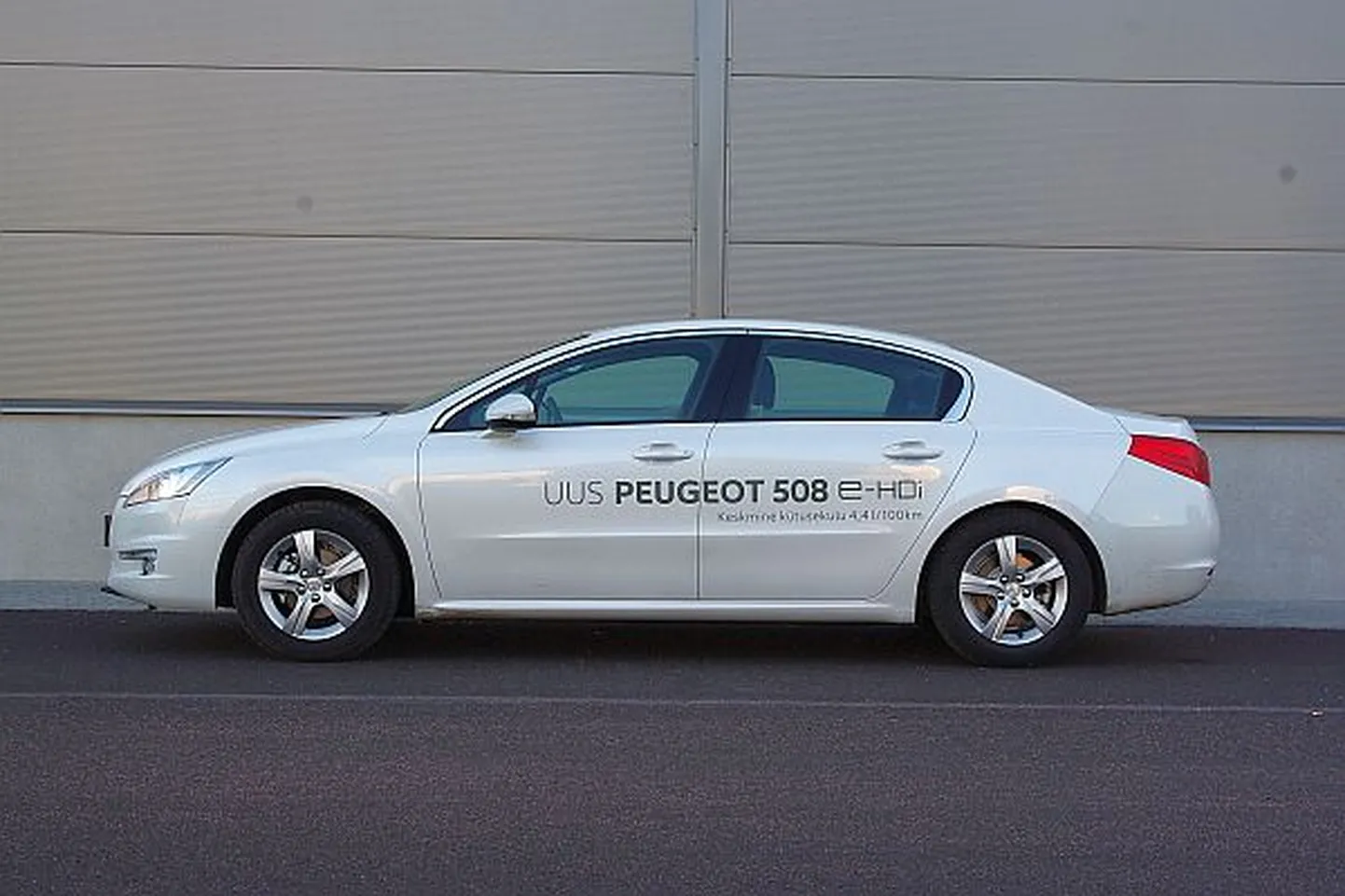 Peugeot 508 e-HDI.