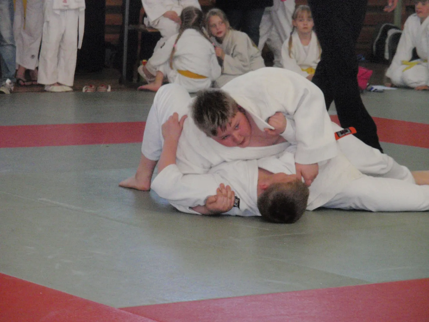 Judoka Oliver Valdre võitis kuldmedali poiste raskekaalus.