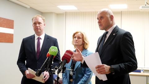 Potenciālie koalīcijas partneri turpinās sarunas par ministriju sadali