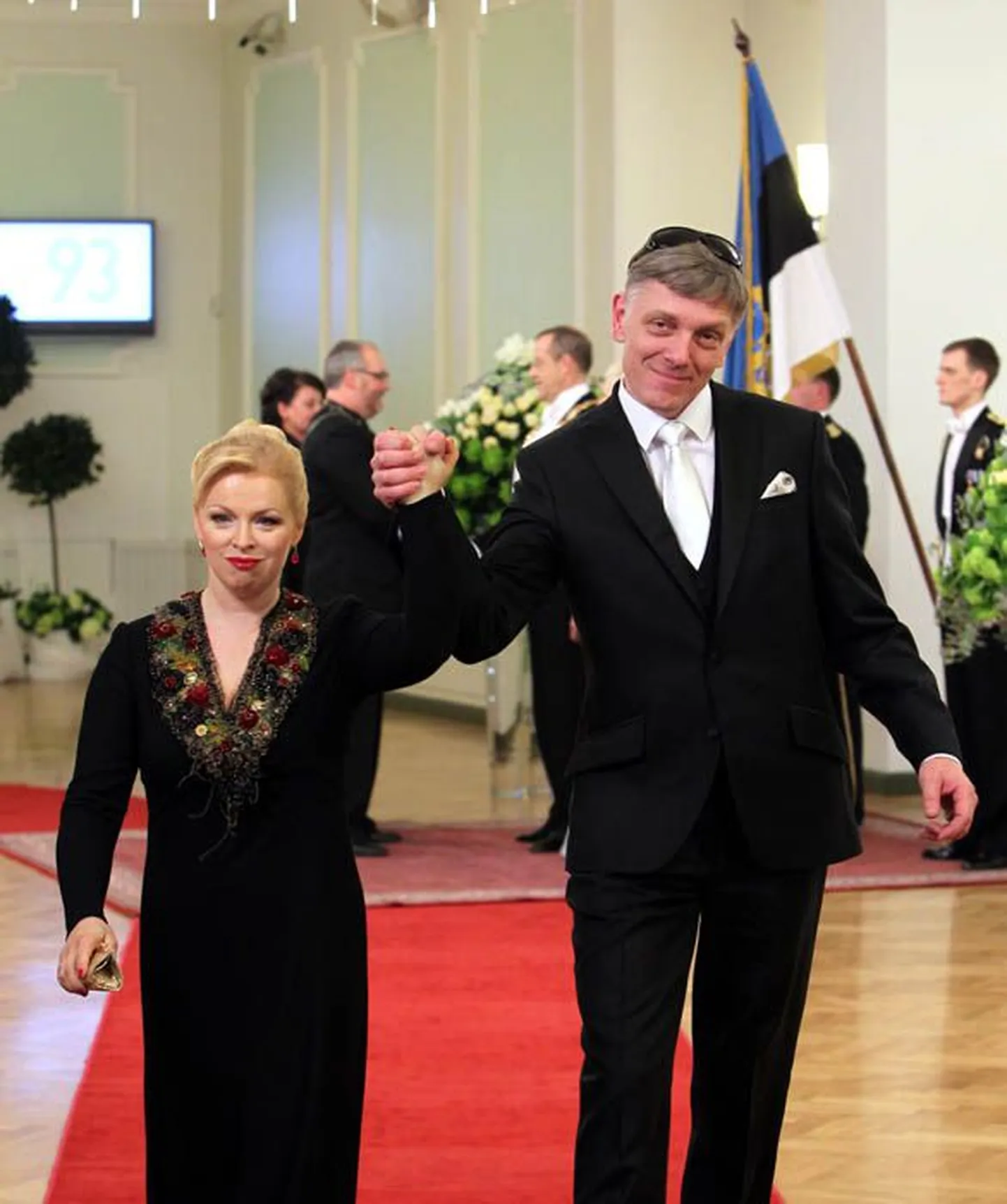 Indrek Tarand abikaasaga tänavu presidendi vastuvõtul.