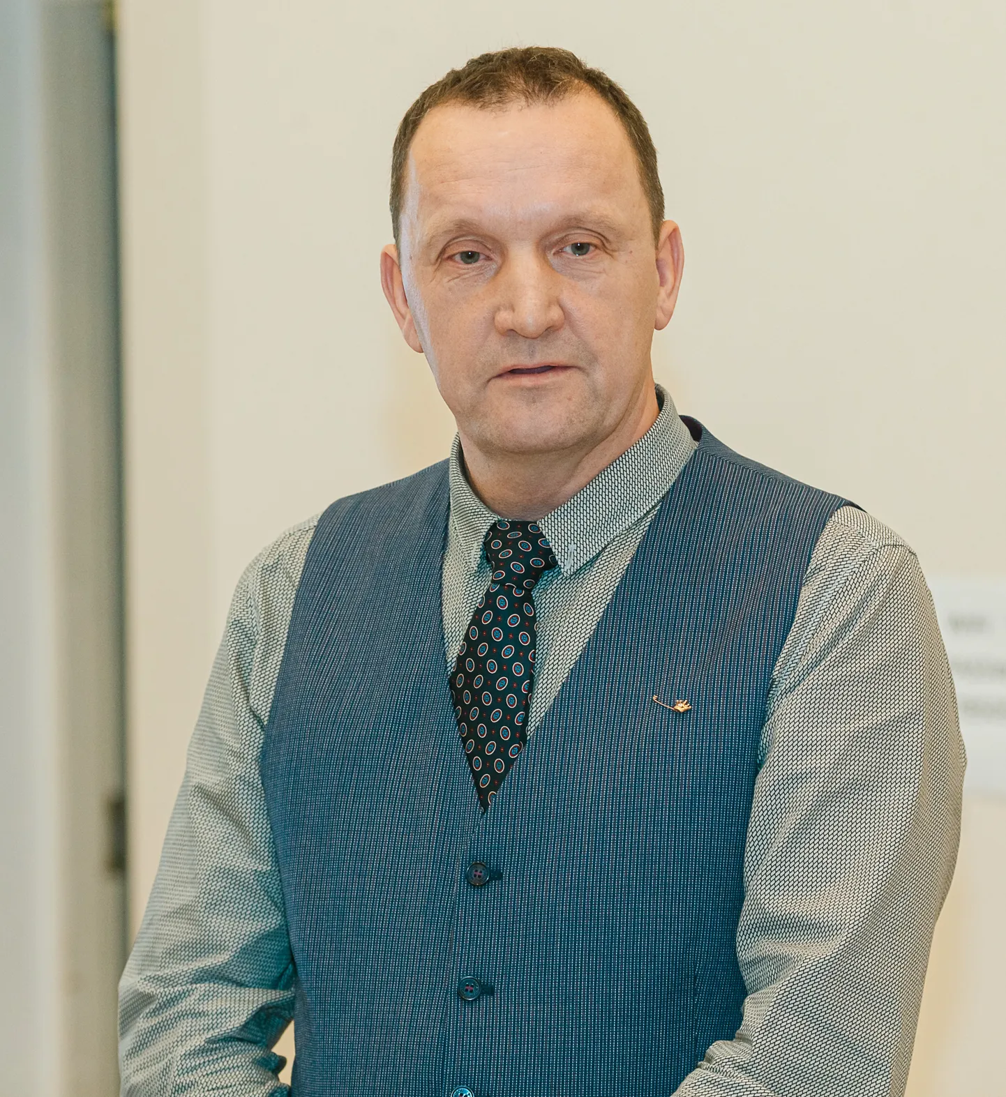 Aare Objartelist sai teist koosseisu järjest Narva-Jõesuu volikogu esimees.