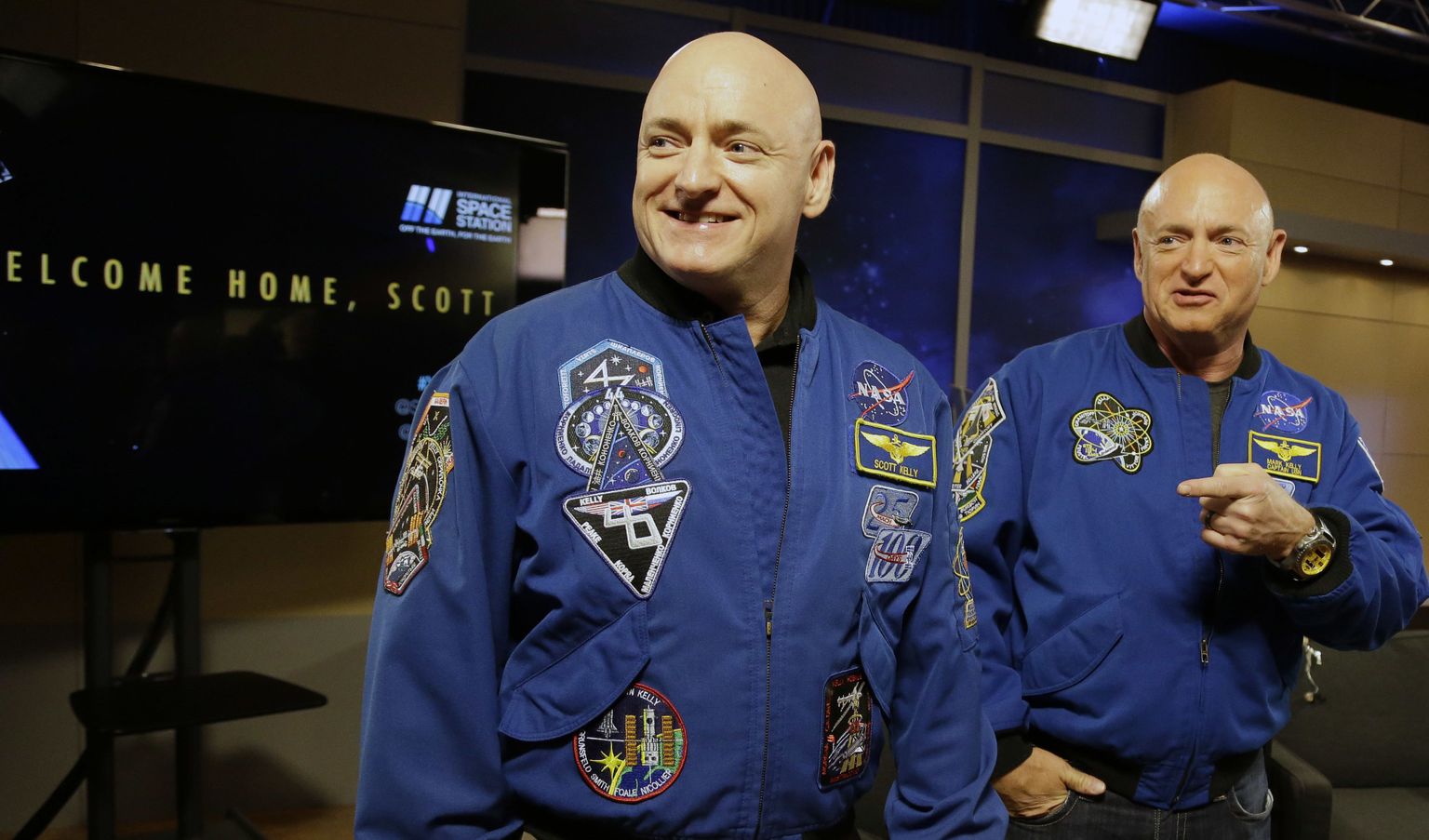 Kaksikutest astronaudid Scott (vasakul) ja Mark Kelly.
