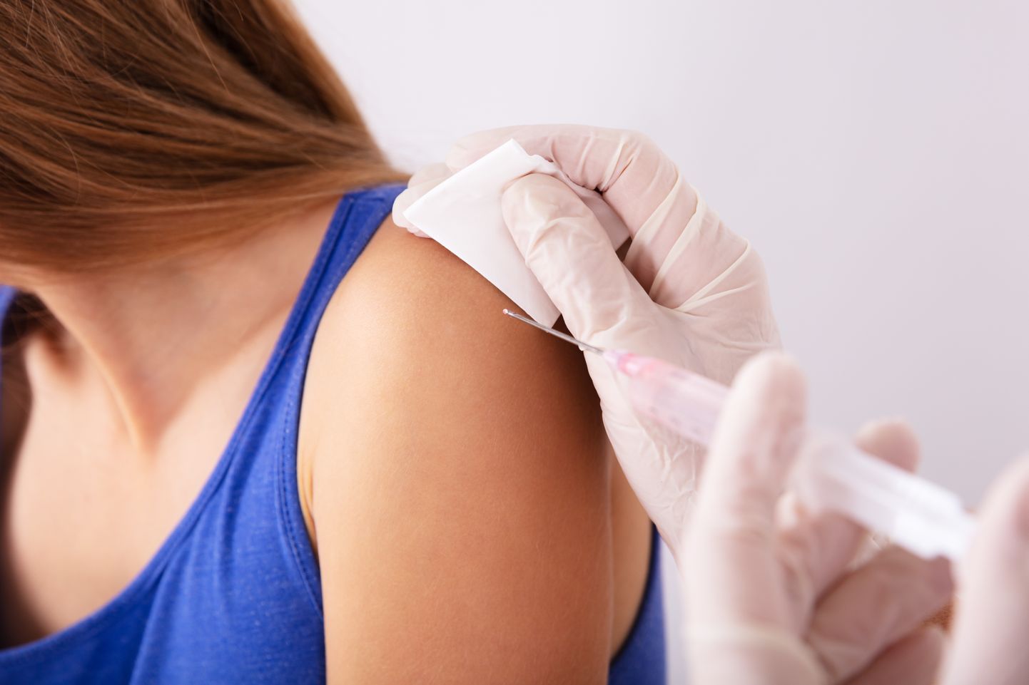 Lisaks leetrivaktsiinile tuleb kompleksvaktsiiniga kaitse ka mumpsi ja punetiste vastu.