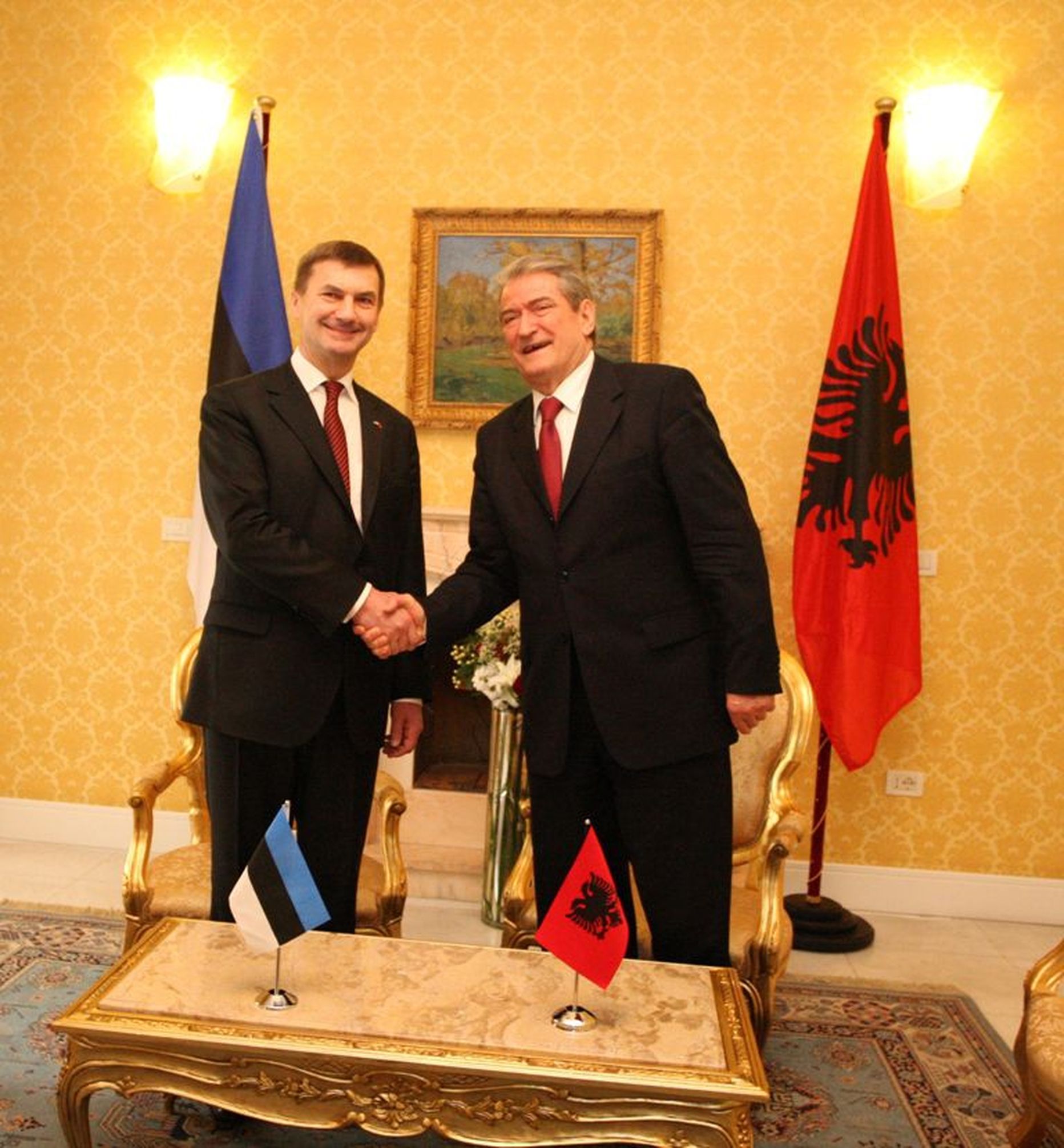 Peaminister Andrus Ansip ja Albaania valitsusjuht Sali Berisha.
