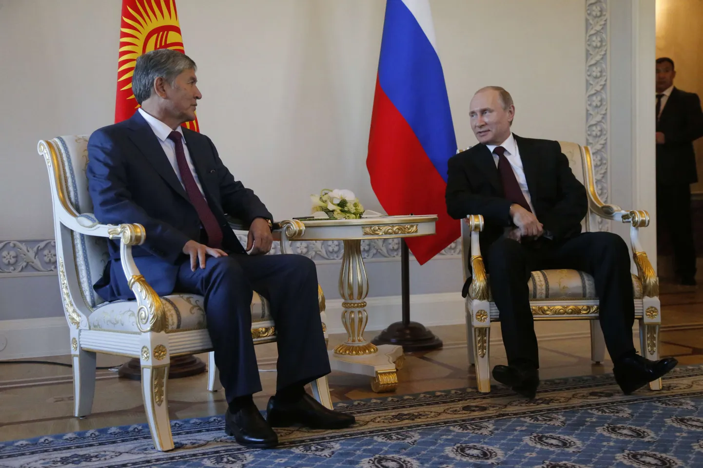 Venemaa president Vladimir Putin ilmus esmaspäeval lõpuks telekaamerate ette.