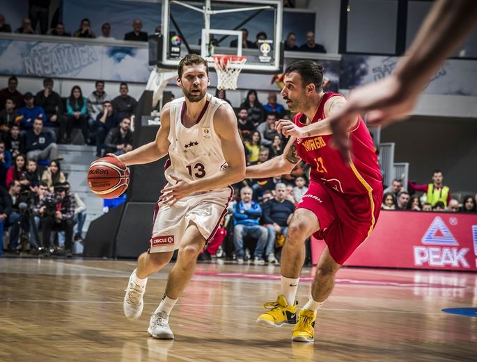 Latvijas Basketbola Izlase Dramatiska Spele Neiegust Celazimi Uz