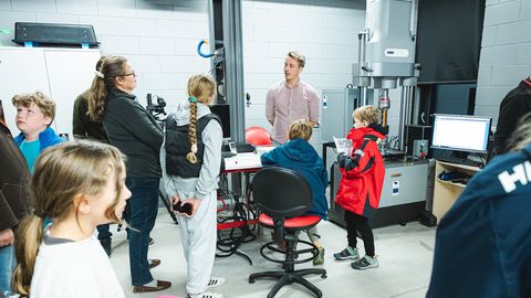 Teadlaste öö toob Kuressaare kolledžisse töötoad ja teadusteatri