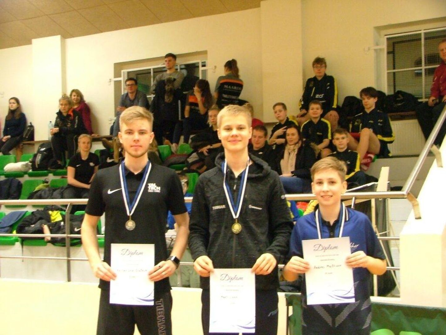 Peagi täisealiseks saav Mart Luuk (keskel) triumfeeris U21 vanuseklassis.