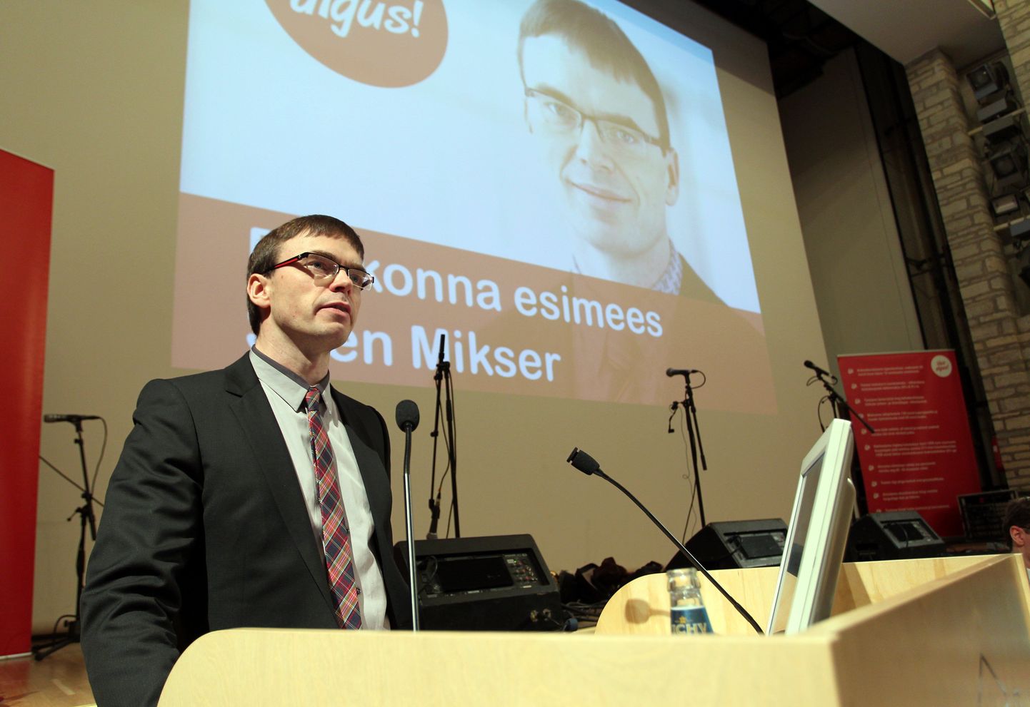 Sotsiaaldemokraatliku Erakonna esimees Sven Mikser.
