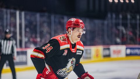 Tralmaks divas spēles pēc kārtas gūst vārtus