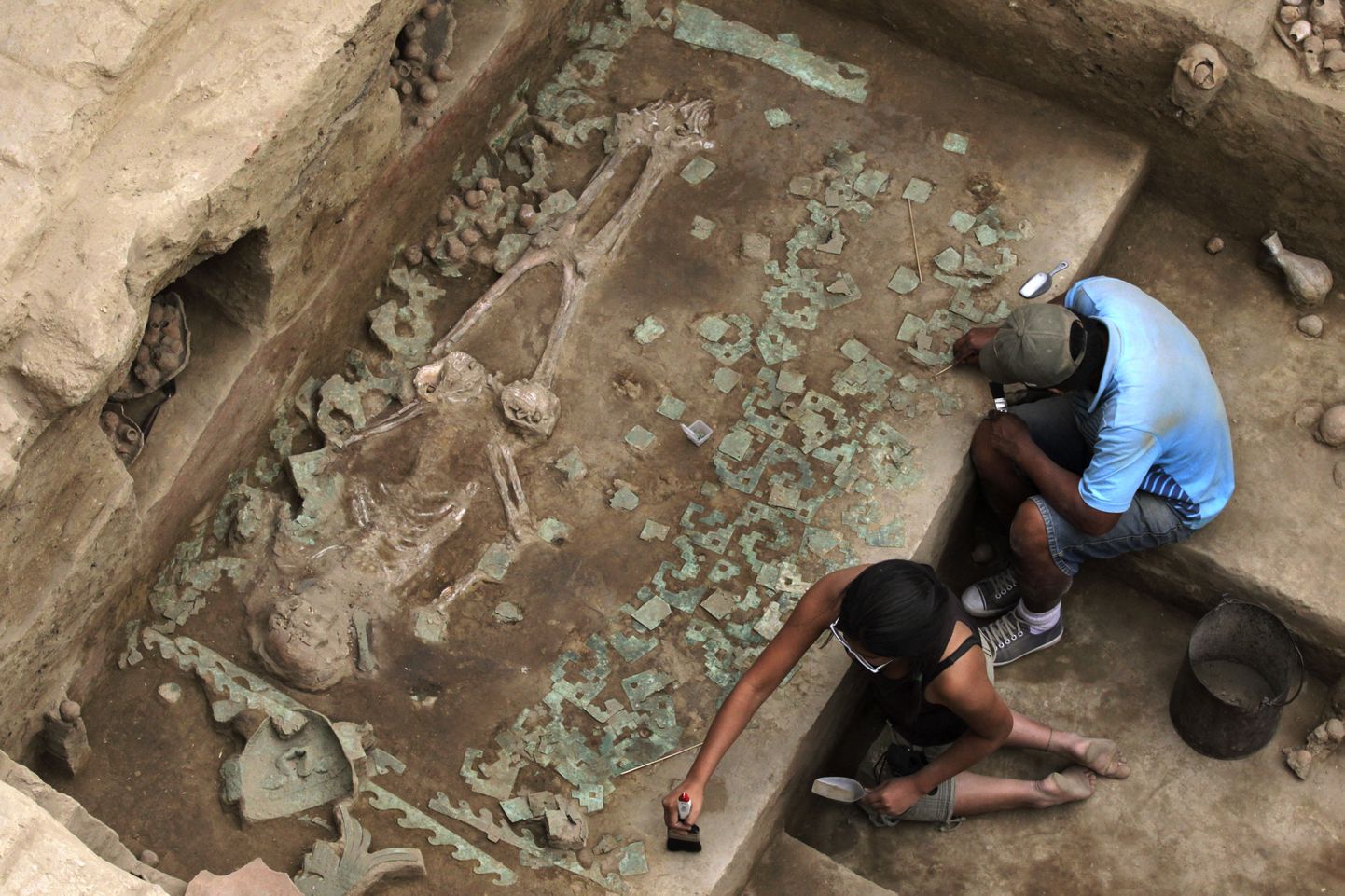 Muistsed inimesed on tänastele arheoloogidele jätnud hulganisti jälgi. Kas sarnaseid märke saaks näha ka miljonite aastate vanuste kultuuride kohta, on kaheldav. Pilt on illustratiivne