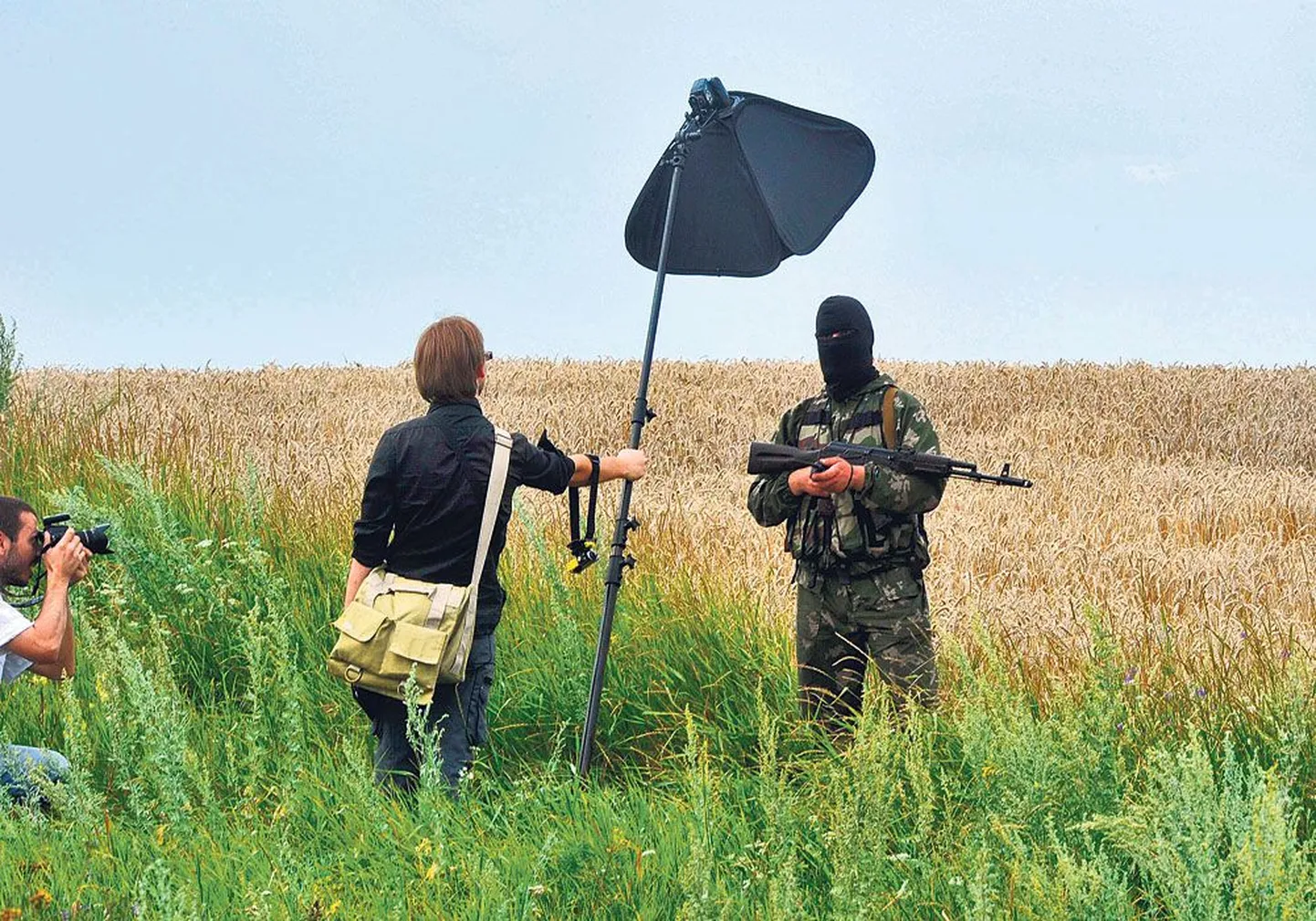 Võimalik Ida-Ukraina separatistide tegevuse ja sündmuste üheselt ja kuritahtlikult venemeelne kajastus on toonud Läti ringhäälingunõukogule mitu uuritavat juhtumit.