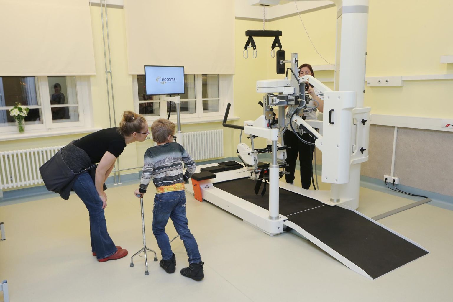 Lapsed said kõnnirobotit kasutada mõne kuu. Nüüd võe­takse kõnni­roboti ruumis koroona­proove, kliinikumi kava järgi oleksid lapsed kõnni­robotile pääsenud septembris.