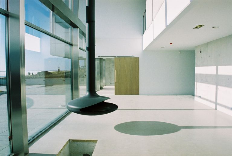 Бетонное сооружение 2003 года – индивидуальный жилой дом в Виймси. Главный приз – Arhitektibüroo Emil Urbel.  
