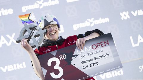 Конкурентка Сильдару стала первой трансгендерной спортсменкой, завоевавшей медаль на этапе КМ