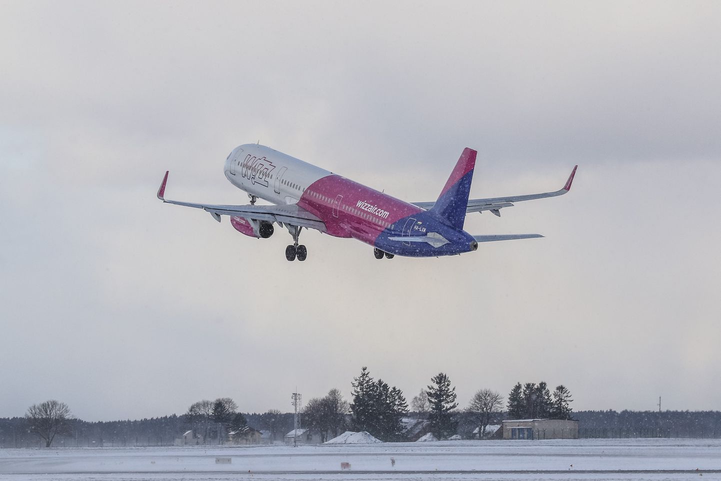 "Wizz Air" lidmašīna. Ilustratīvs attēls