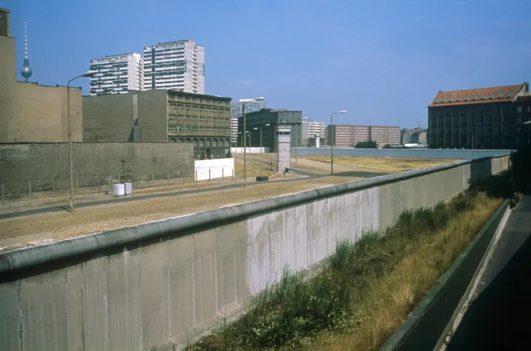 1985. aasta foto Berliini müürist tehtuna Lääne-Berliinist.