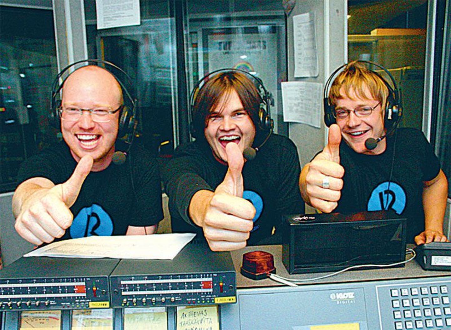 Mart Normet (vasakult), Vaiko Eplik ja Erik Moora ütlevad Raadio 2s «Tere hommikust!» neli korda nädalas.