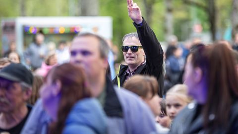PANEB PILLID KOTTI ⟩ Suvealguse festivaliga jätkuvad segadus
