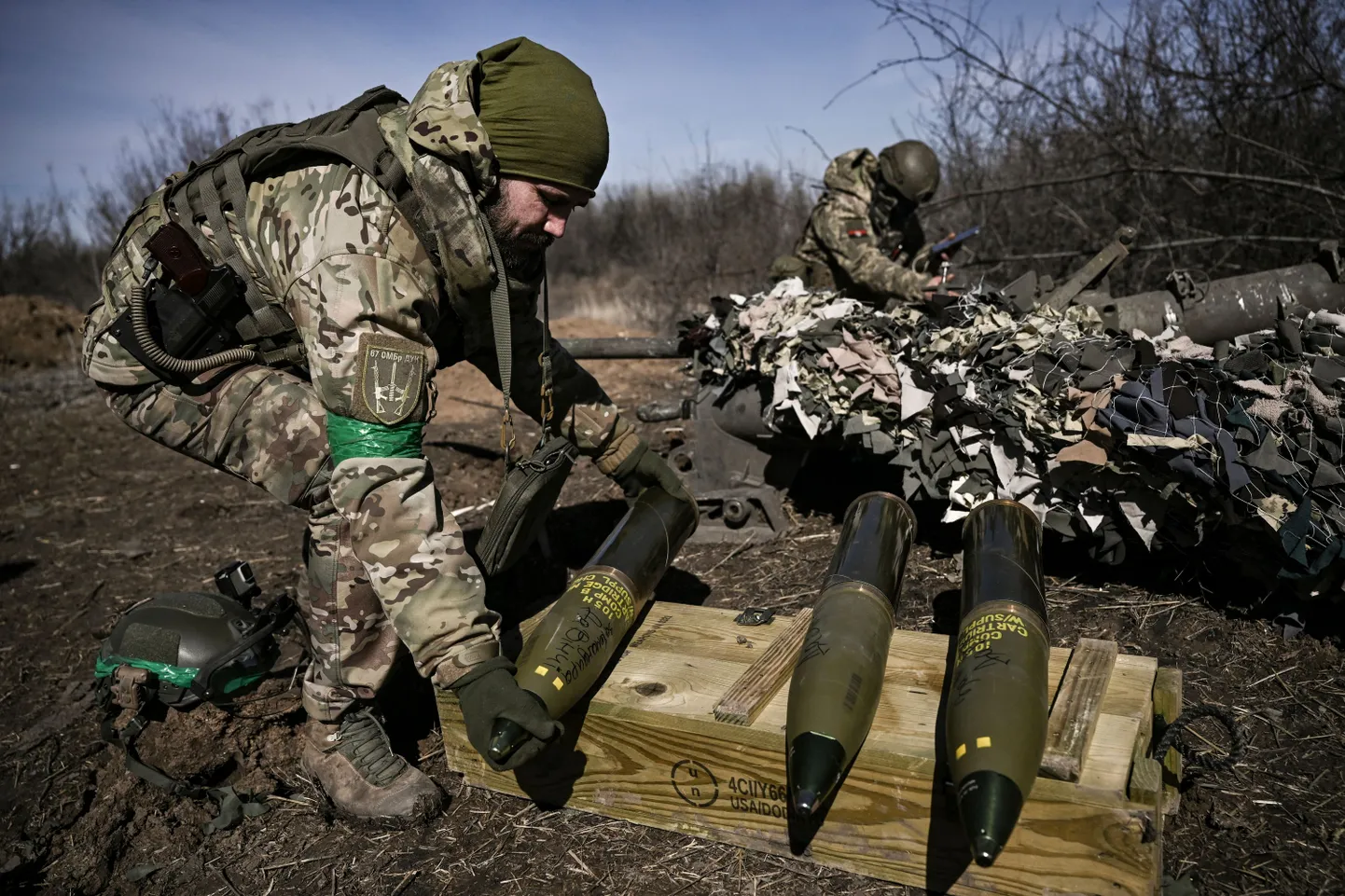 Украинские военные под Бахмутом.