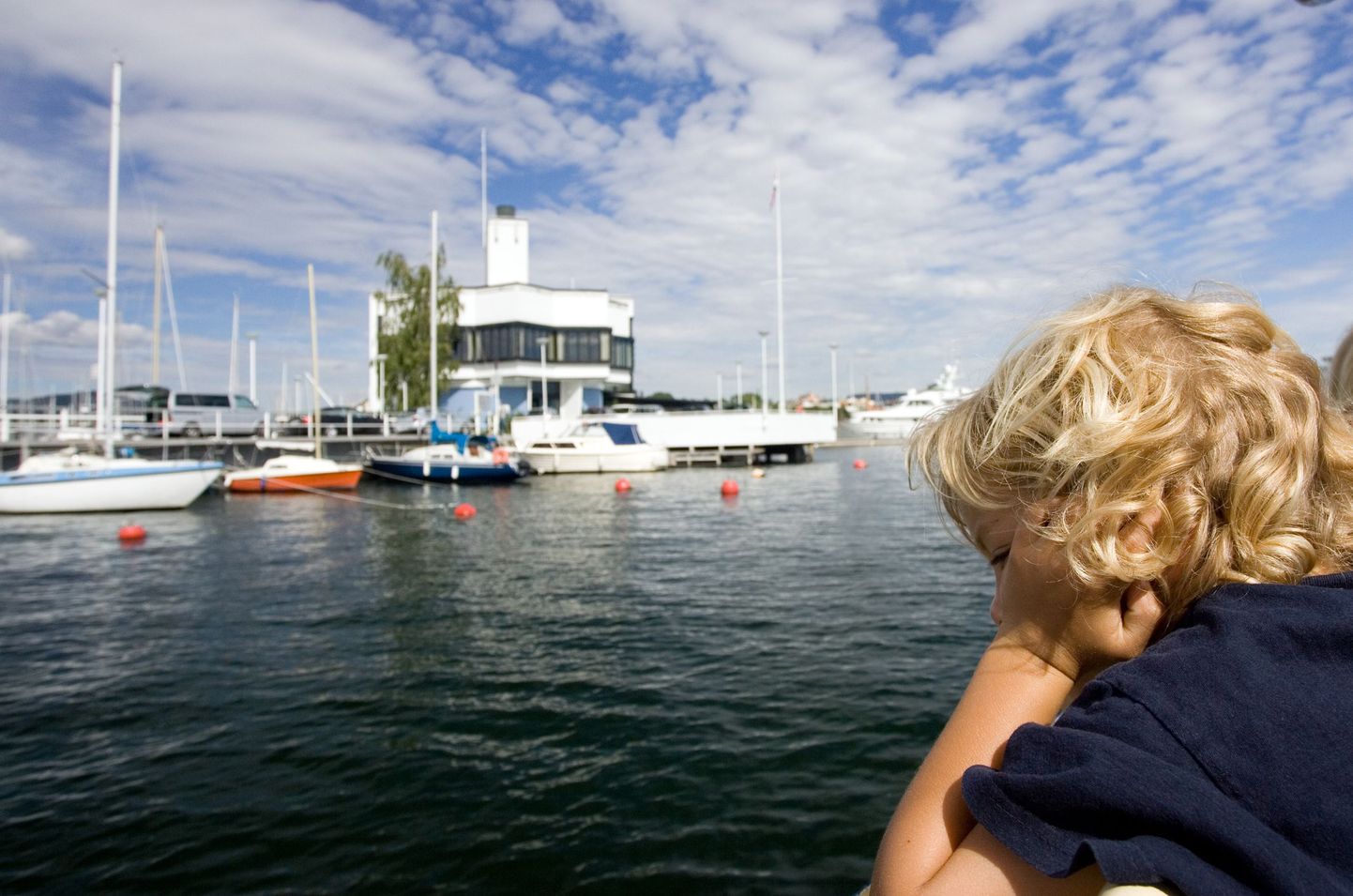 Norralaste lõbusõidupaatidele ei jätku vee ääres enam ruumi. Pildil jahid Oslo lähistel.