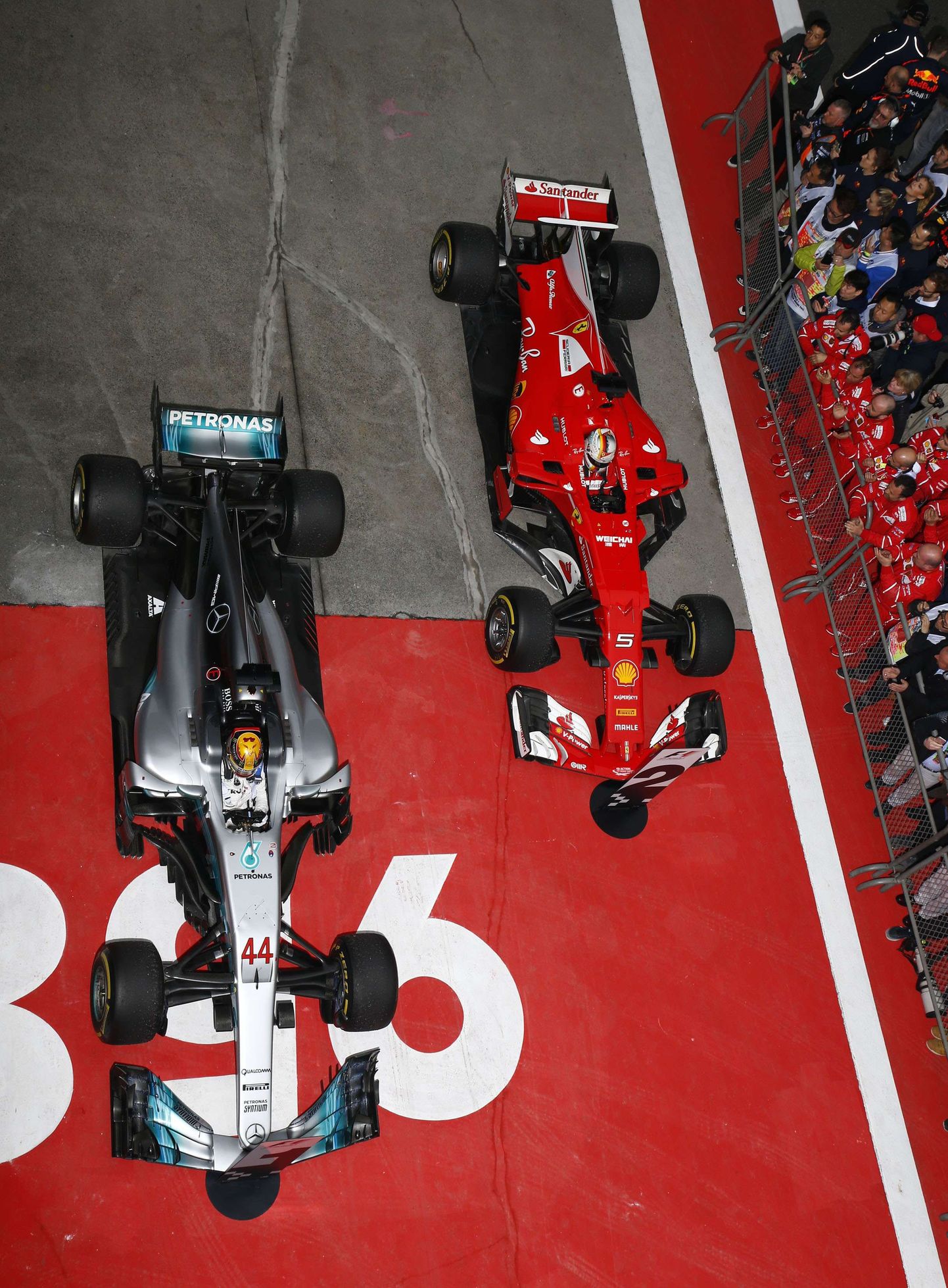Lewis Hamilton ja Sebastian Vettel