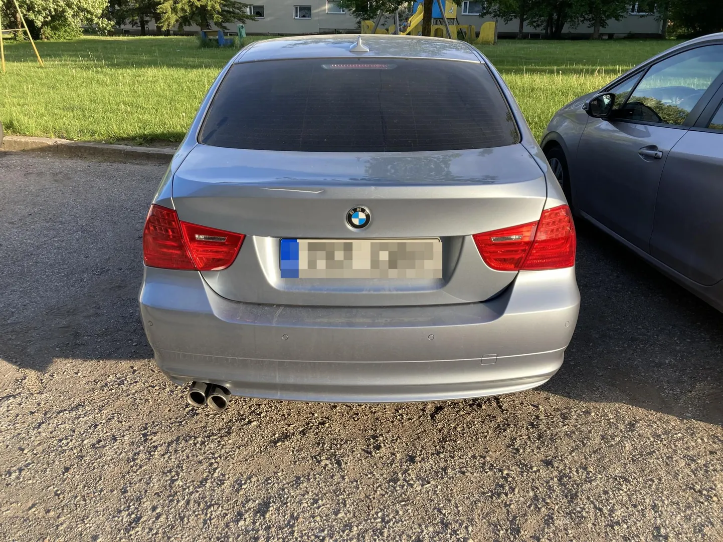 Purjus jalgrattur lõhkus auto pakiruumi luugi, mille remont läks maksma 285 eurot.