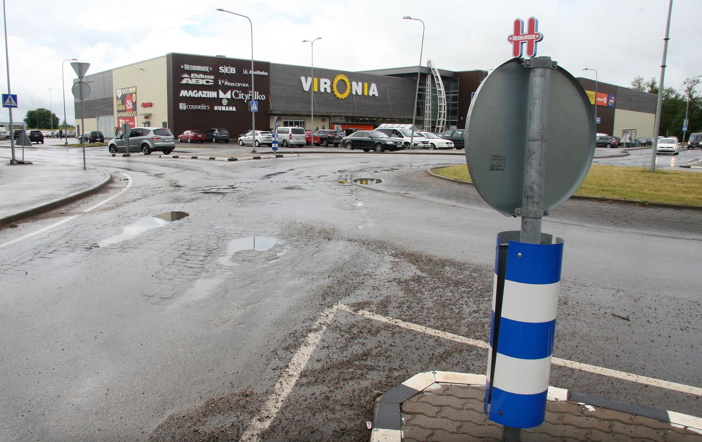 Vironia kaubanduskeskuse juures olevat lõiku hakkab remontima OÜ Viamer Grupp.