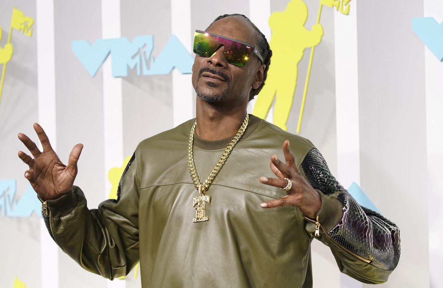 Räppar Snoop Dogg jõudis kuulsuseni 90ndate alguses.