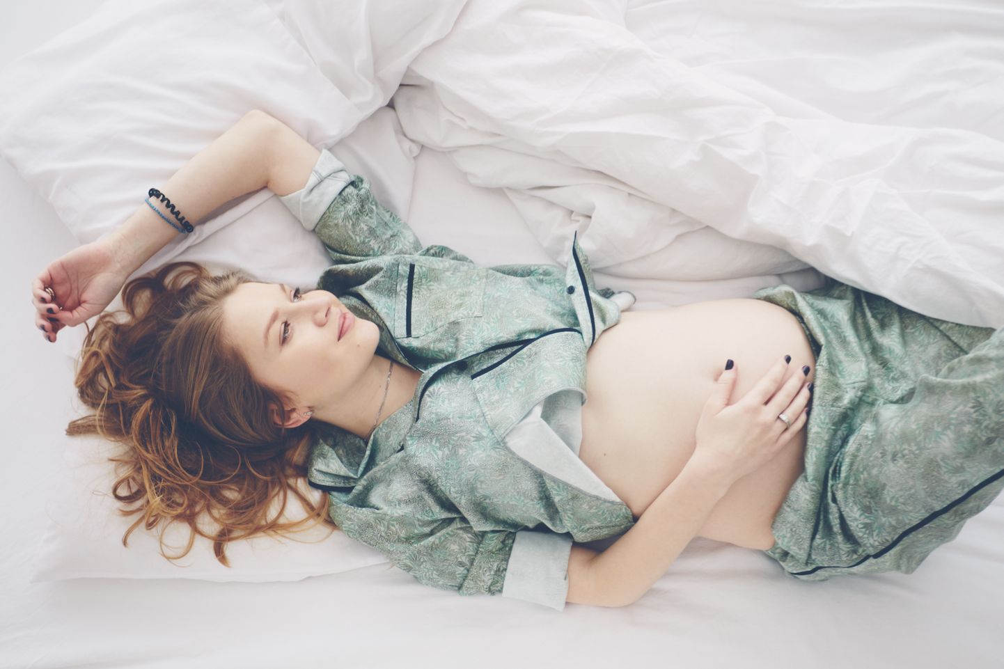 Intiimelu ei pea raseduse tõttu seisma jääma.