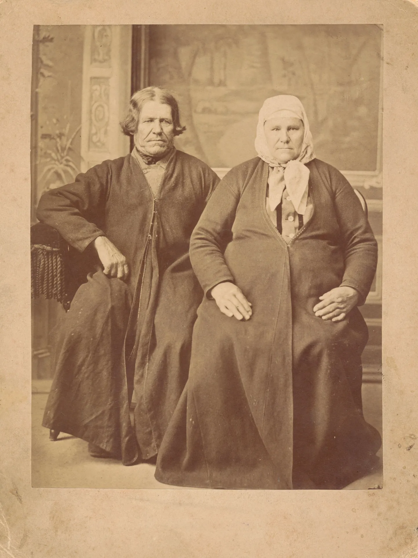 Abja valla Palu (Pallo) talu peremees ja perenaine umbes 1895. aastast.