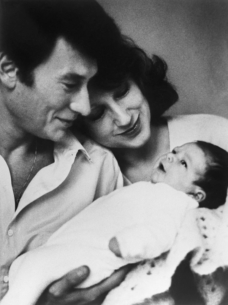 Johnny Hallyday ja Nathalie Baye 1983. aastal sündinud tütar Lauraga