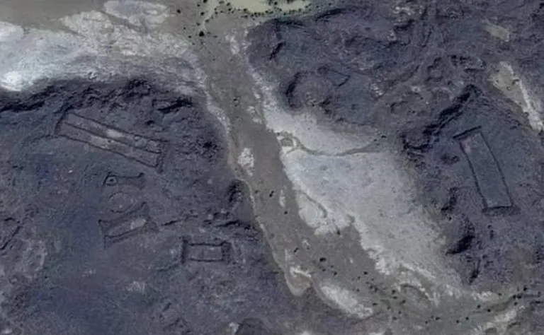 Saudi Araabia kõrbe kummalised struktuurid