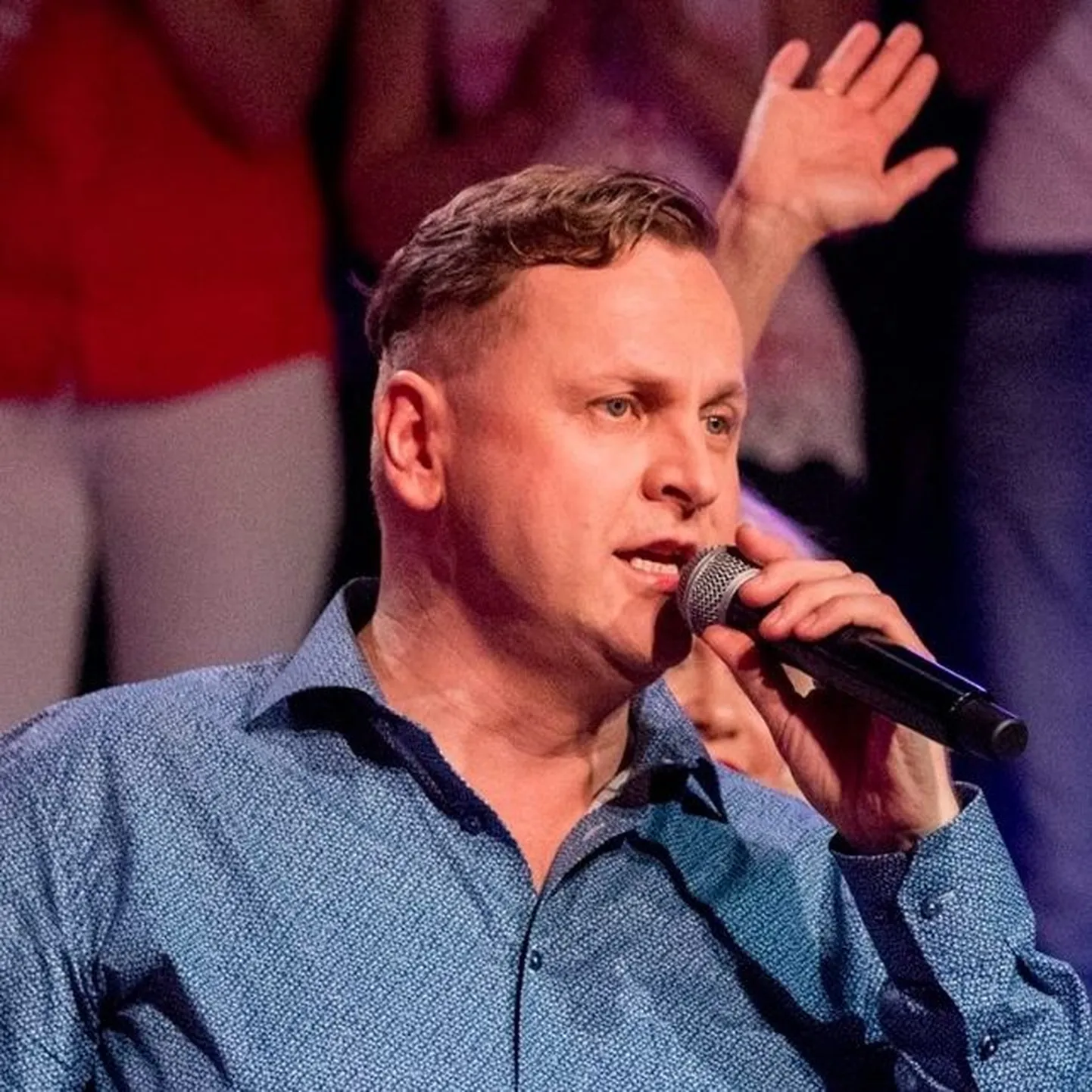 Jaak Linnas tuli välja oma esimese singliga