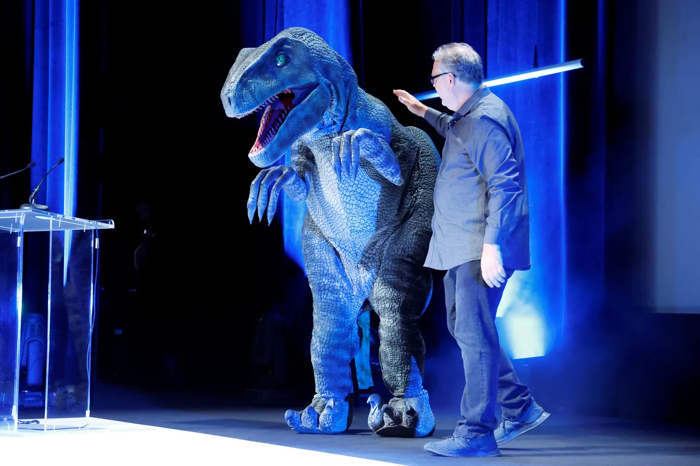 Dinosaurus Frankie on ÜRO arenguprogrammi «Ärge valige väljasuremist» kampaania maskott.