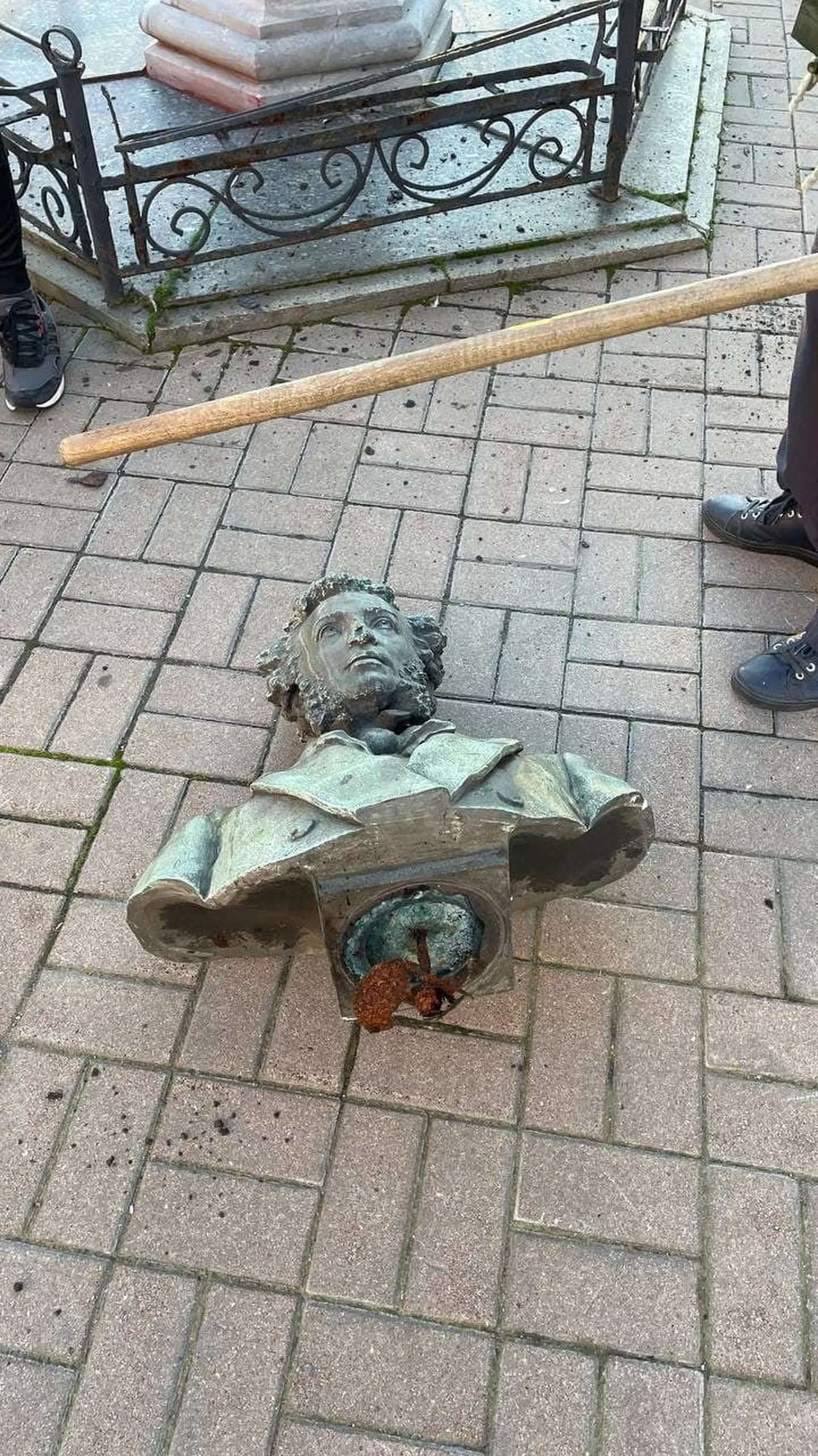 Памятник Пушкину в Киеве