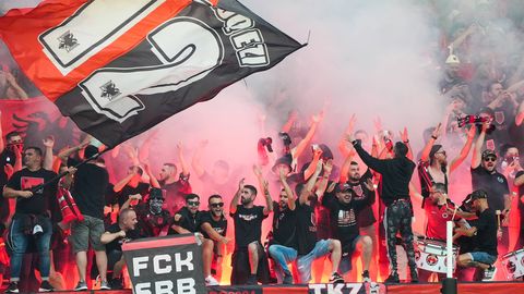 Jalgpalli EM kui Balkani riikide võimalus üksteise peal viha välja elada