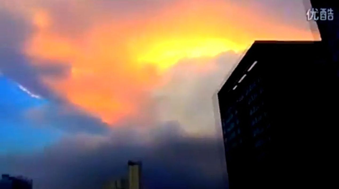 Seenekujuline pilv tekitas Pekingis paanika