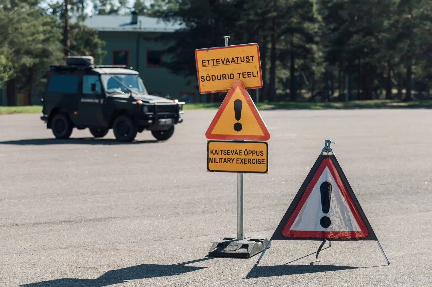 Kaitsevägi kutsub üles õppuse ajal olema tähelepanelik ning liiklema ohutult.