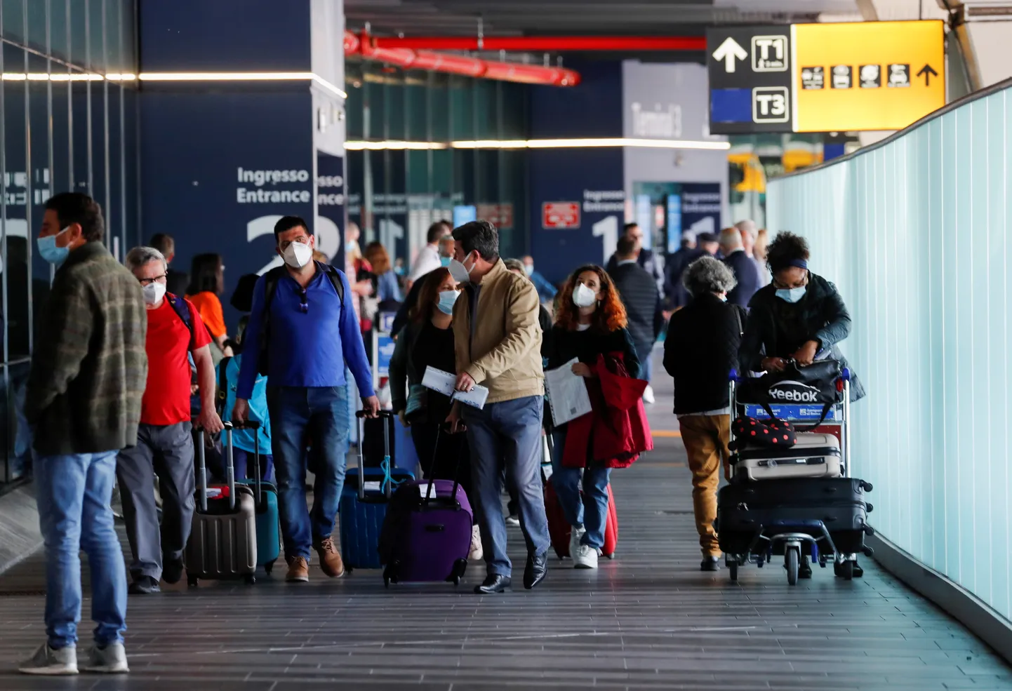 Itaalia Fiumicino lennuväli. Foto on illustreeriv.