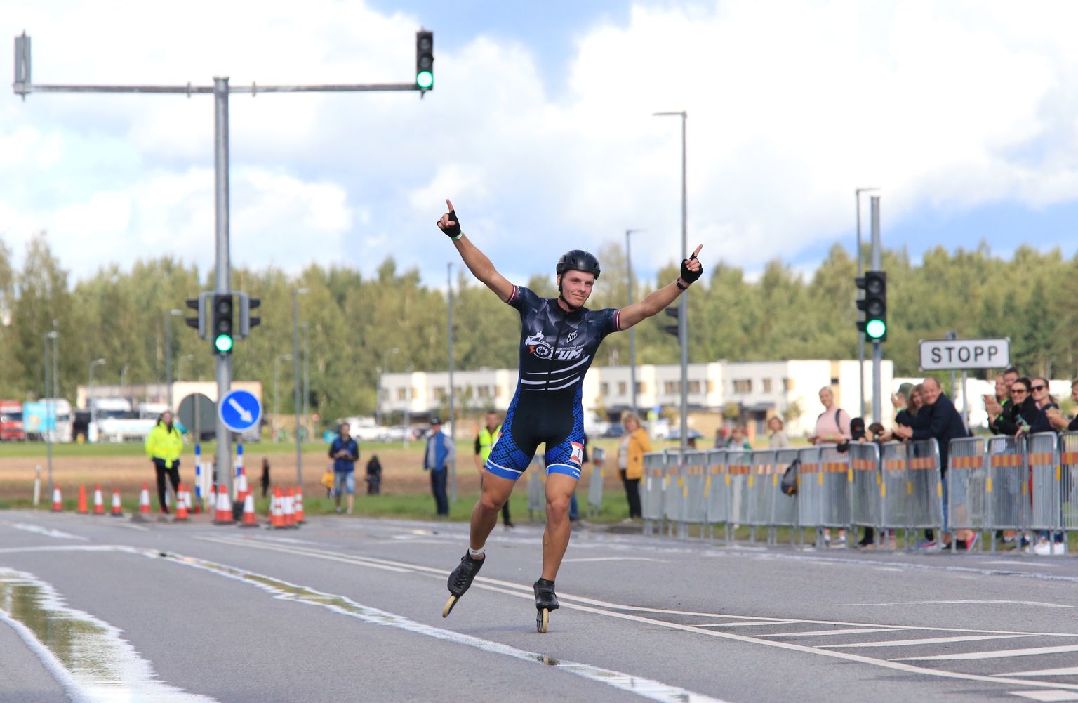 15. Tartu rulluisumaratoni võitjaks tuli lätlane Reinis Znotins. See oli talle teine võit järjest, kuid neljas Tartu rulluisumaratoni võit kokku.