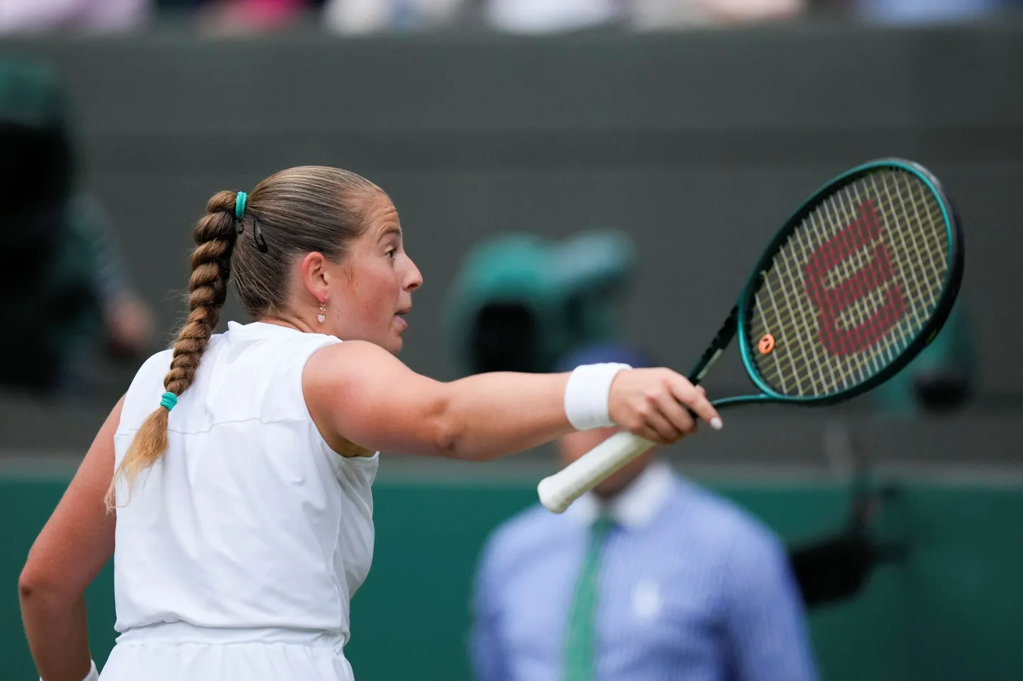 Aļona Ostapenko.