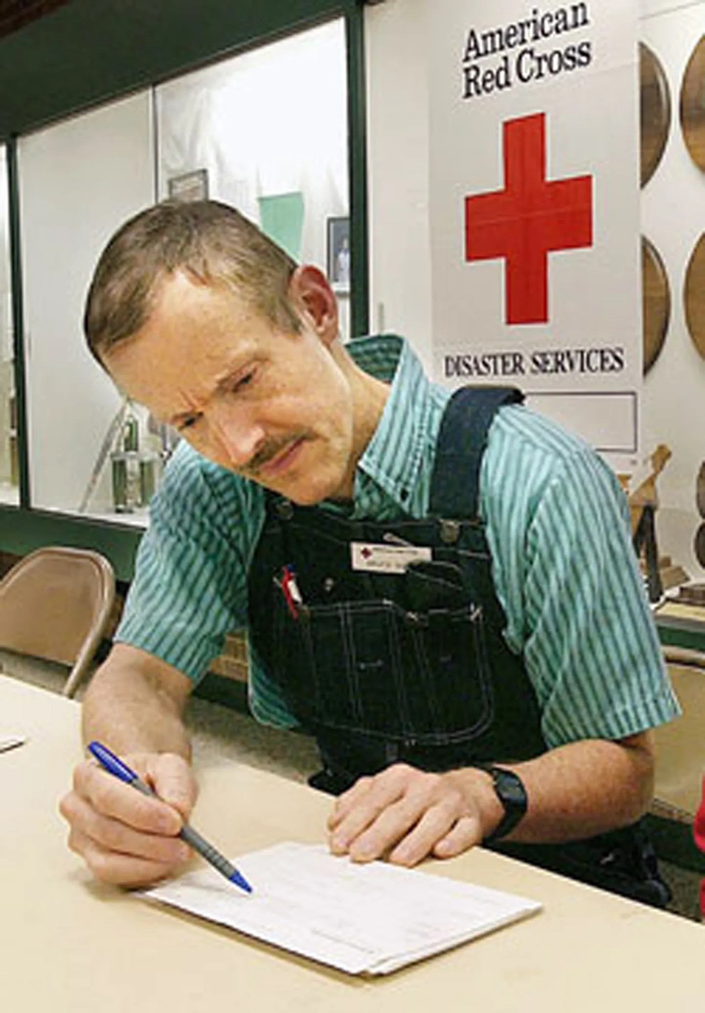 USAarmee biokaitse ekspert doktor Bruce E. Ivins viis aastat enne enesetappu Fort Detricki laboris. Mehe tööks oli välja töötada vaktsiini Siberi katkule. katkule.