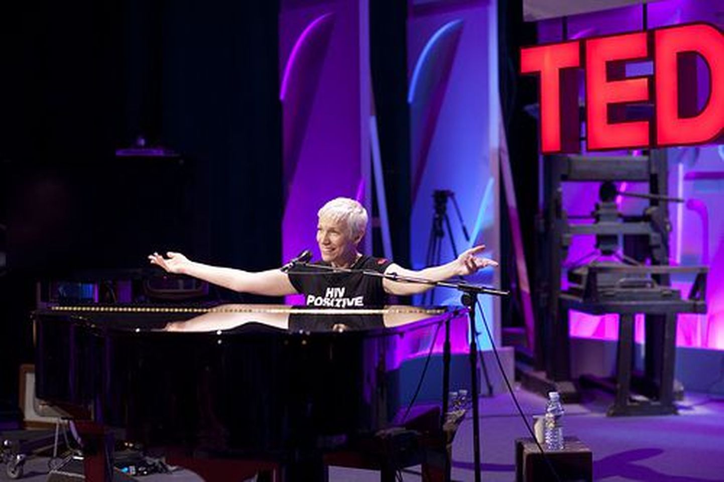 Annie Lennox TEDGlobali konverentsil.